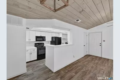 23 Chase Oak Court #18, Groton, CT 06340 - Photo 10