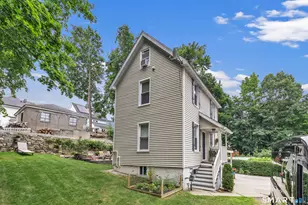 69-1/2 Franklin St, Ansonia, CT 06401 - Photo 2