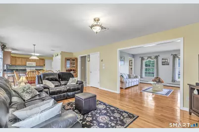 11 Jeanetti Drive, Derby, CT 06418 - Photo 8