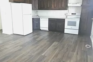 25 Savin Park, West Haven, CT 06516 - Photo 2