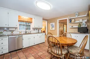15 Day Rd, West Hartford, CT 06117 - Photo 12