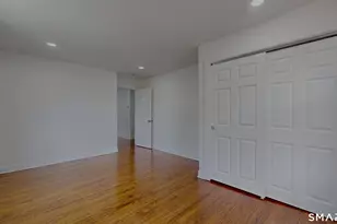 24 Bond St, Hartford, CT 06114 - Photo 12