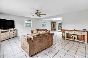 9 Benz St, Ansonia, CT 06401 - Photo 8