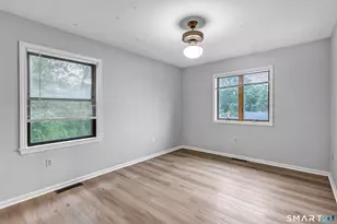 9 Benz St, Ansonia, CT 06401 - Photo 20