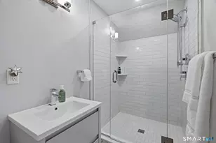 929 Pequot Ave, New London, CT 06320 - Photo 38