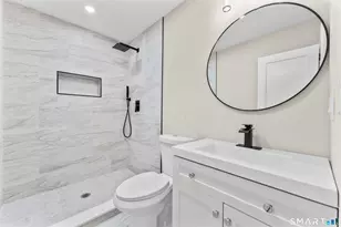110 Minturn Rd, Bridgeport, CT 06606 - Photo 6