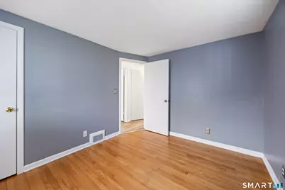 39 Whiteside Street, Newington, CT 06111 - Photo 16