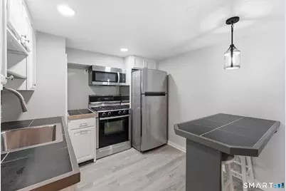 9 Hunters Road #Apt B, Norwich, CT 06360 - Photo 12