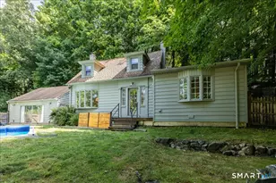 24 Steinmann Ave, Middlebury, CT 06762 - Photo 2