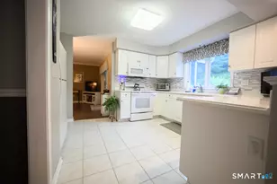 4 Kimberwick Ct, Middlebury, CT 06762 - Photo 6