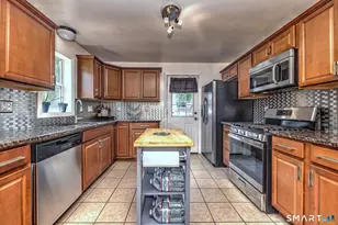 297-299 Summit St, New Haven, CT 06513 - Photo 12