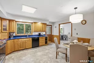 115 Somerwynd Ln, Suffield, CT 06078 - Photo 4