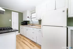 8 Georgiana St, New London, CT 06320 - Photo 16