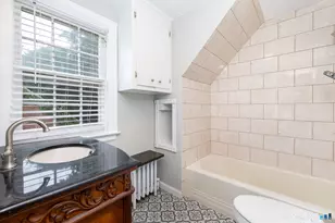 8 Georgiana St, New London, CT 06320 - Photo 26