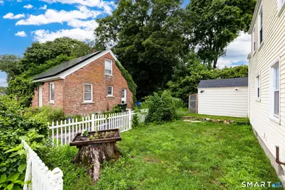 8 Georgiana Street, New London, CT 06320 - Photo 30