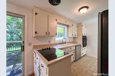2 Johnnie Court, Ledyard, CT 06339 - Photo 12