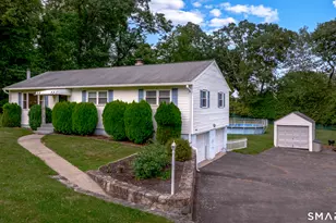 15 Fawn Hill Rd, Shelton, CT 06484 - Photo 2