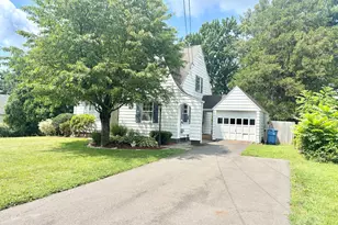 68 Princeton St, Manchester, CT 06042 - Photo 2
