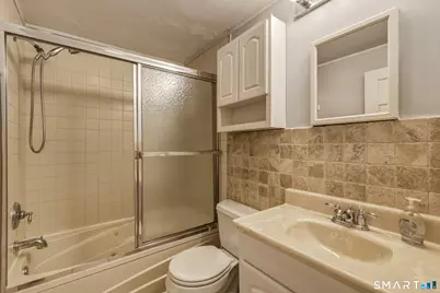 88 Englewood Avenue, West Hartford, CT 06110 - Photo 18