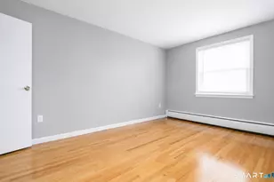 18 Sherman St, Hartford, CT 06105 - Photo 12