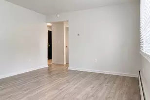18 Sherman St, Hartford, CT 06105 - Photo 14