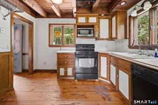 133 Fitts Rd, Ashford, CT 06278 - Photo 8