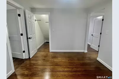 100 Holmes Avenue #1st Fl (Left door), Darien, CT 06820 - Photo 16