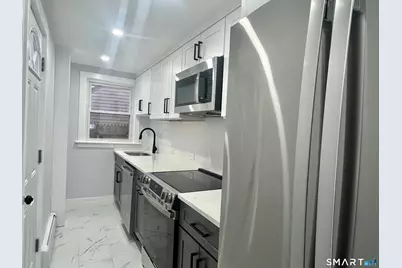 100 Holmes Avenue #1st Fl (Left door), Darien, CT 06820 - Photo 4