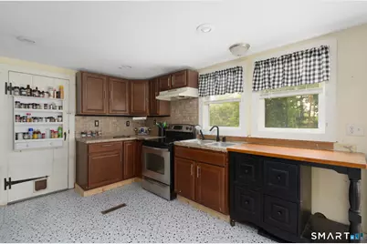 304 Norwich Road, Plainfield, CT 06374 - Photo 10