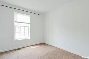 45 Daytona St, West Haven, CT 06516 - Photo 14