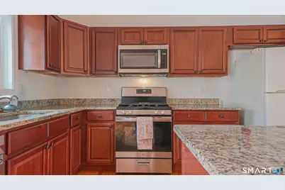 45 Daytona Street, West Haven, CT 06516 - Photo 4