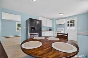 8 Pleasant St, Stonington, CT 06355 - Photo 14