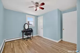 8 Pleasant St, Stonington, CT 06355 - Photo 22
