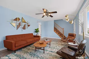 8 Pleasant St, Stonington, CT 06355 - Photo 18