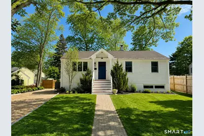 23 Sleepyhollow Drive, Norwalk, CT 06851 - Photo 2