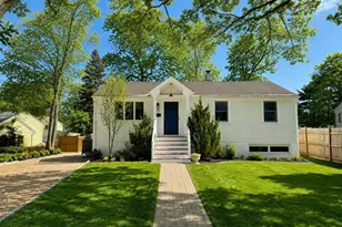23 Sleepyhollow Dr, Norwalk, CT 06851 - Photo 2