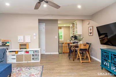 646 Howe Avenue #8, Shelton, CT 06484 - Photo 4