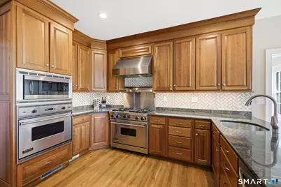 29 Halladay Avenue West, Suffield, CT 06078 - Photo 10