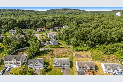 111 Alisha Lane, Waterbury, CT 06705 - Photo 28