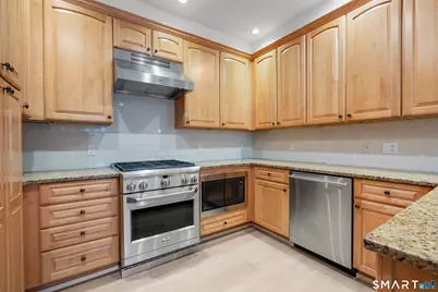 77 Havemeyer Lane #310, Stamford, CT 06902 - Photo 6