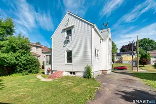 77 Commonwealth Ave, New Britain, CT 06053 - Photo 30