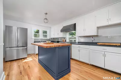 77 Commonwealth Avenue, New Britain, CT 06053 - Photo 4