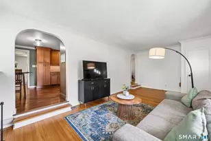 320 Beechwood Rd, West Hartford, CT 06107 - Photo 4