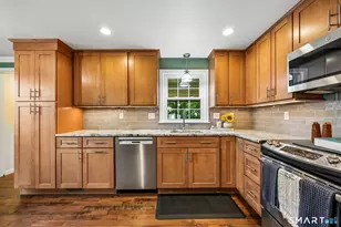 320 Beechwood Rd, West Hartford, CT 06107 - Photo 8