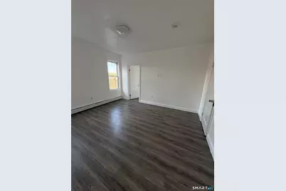 370 Washington Street, New Britain, CT 06053 - Photo 8