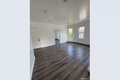 370 Washington Street, New Britain, CT 06053 - Photo 6