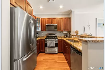 86 Park Place Circle, West Hartford, CT 06110 - Photo 4