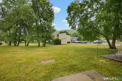 220 Main Street #2H, New Hartford, CT 06057 - Photo 4