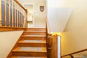164 Tanglewood Dr, Hamden, CT 06514 - Photo 4
