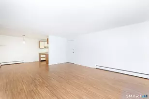 1186 Middle Turnpike W, Manchester, CT 06040 - Photo 16